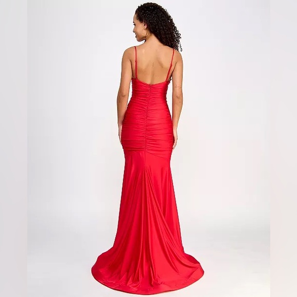 B DARLIN Womens Fitted Small Train Adjustable Spaghetti Strap Gown Dress Size 0 - Picture 2 of 6